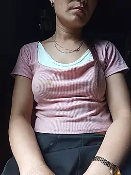 Heryy_xx's Live Chat Room