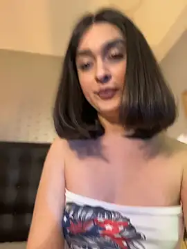 Chat +18 de MiahWindsor ao vivo