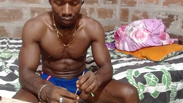 Chat +18 de miltonjjakee ao vivo