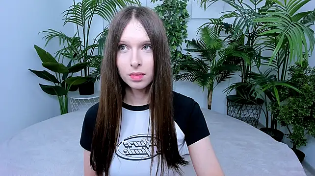 dark_k1tty's Live XXX Chat