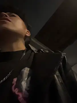 ian_mathias_'s Live XXX Chat