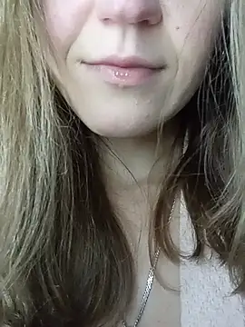 צ'אט XXX בשידור חי של KattyLuuu