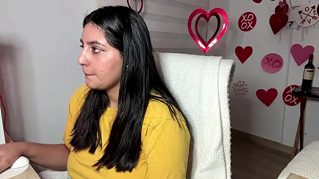 دردشة cloe_small الجنسية المباشرة