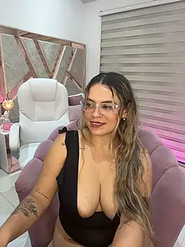 sara__blondeのライブXXXチャット