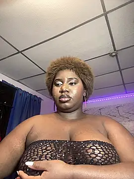 DILAY_XXX élő XXX-chatje