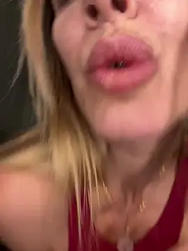 Ana-Velyna 라이브 XXX 채팅