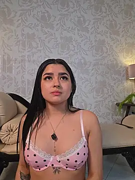 Chat +18 de Emilygh1_ ao vivo