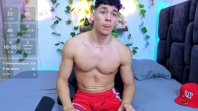 Chat XXX Live Luke_Muscle