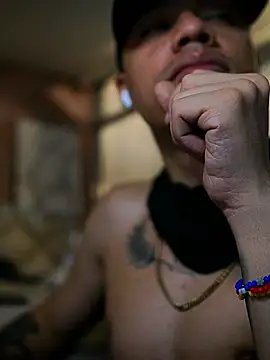 Онлайн чат XXX AlphaMasterXxx