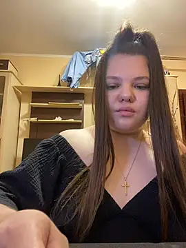 XXX chat uživo modela Alisa-mis