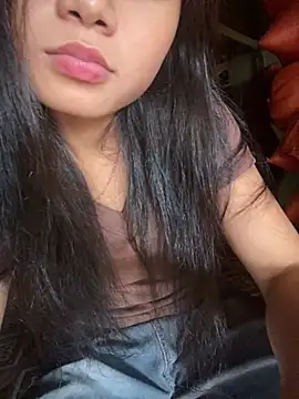 Chat XXX en directo de Emmi_cute9x