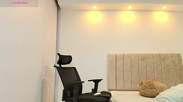 دردشة Maya_Lewis الجنسية المباشرة