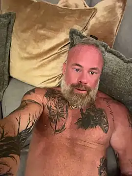 Muscledick40 webkamerás műsora