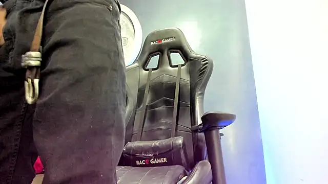 Czat XXX na żywo – kevin_collins76