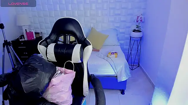 anny_rouse24 XXX чат на живо