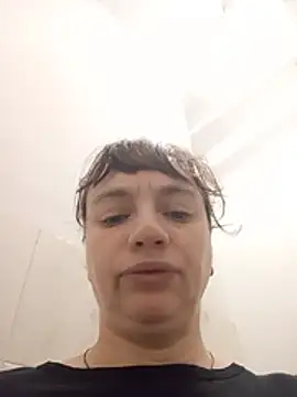 AnitaLove077 XXX чат на живо