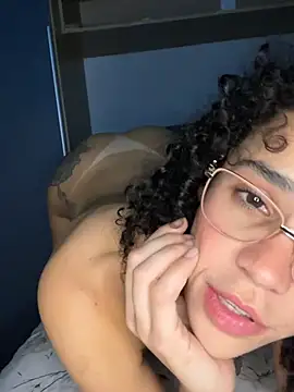 Chat +18 de SirenStell0 ao vivo