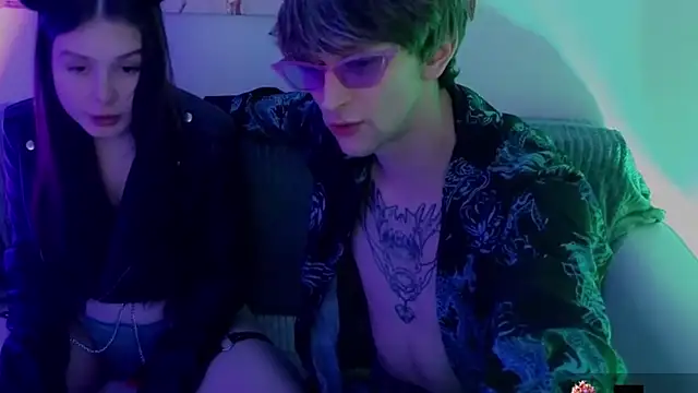  צ'אט XXX בשידור חי של HateEmotions