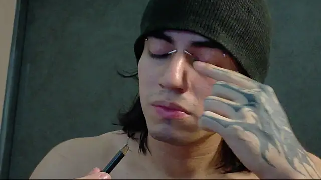 Chat XXX Live eren_jeager