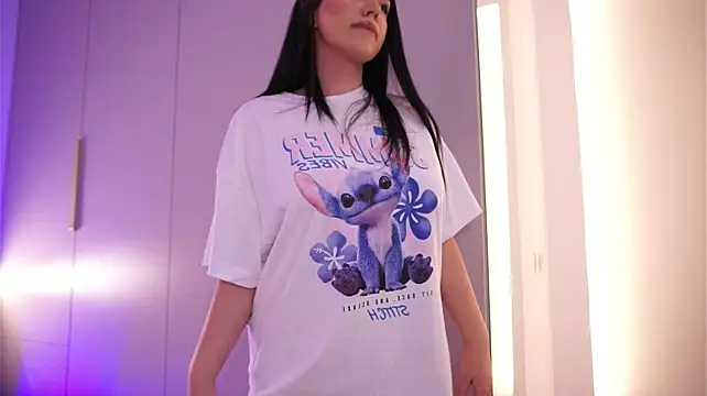 צ'אט XXX בשידור חי של LaraAnnee