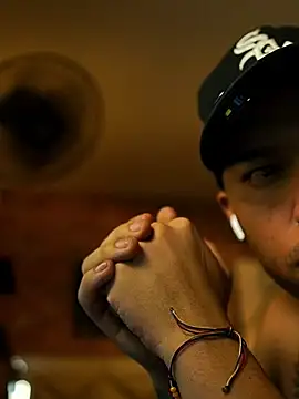 Živý XXX chat AlphaMasterXxx