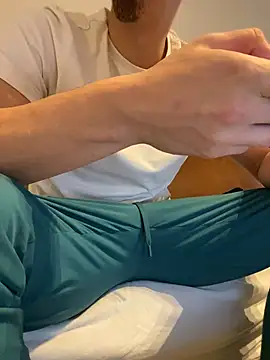 Hotdickxl live XXX chat