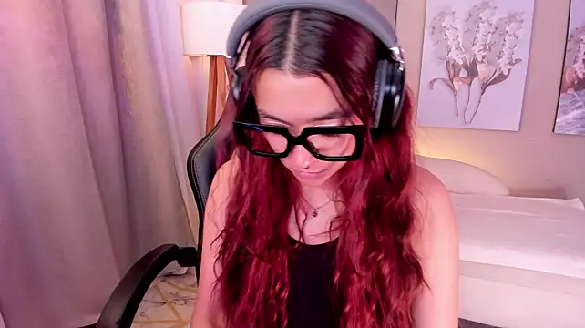 XXX chat uživo modela charlotte_bluee