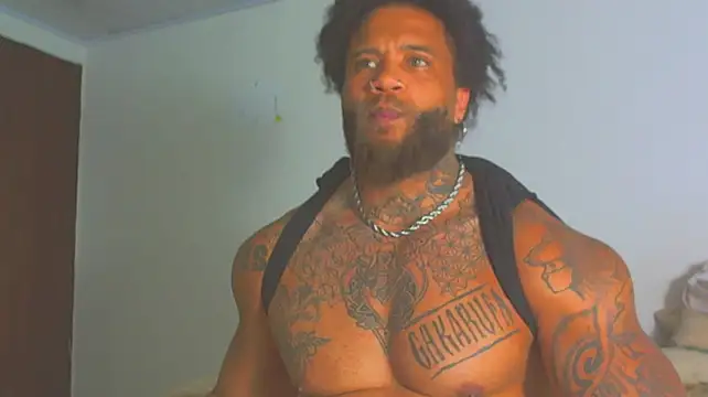 ragnar0825 Live XXX Chat