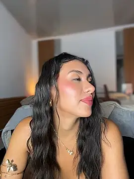 Soy_Daniela Chat XXX in diretta
