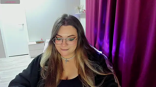 MiraTorson Live XXX Chat