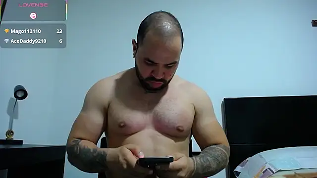 Hershell_XXL live XXX chat