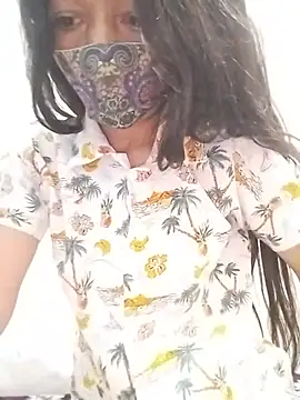 Chat +18 de Cute-Naavya ao vivo
