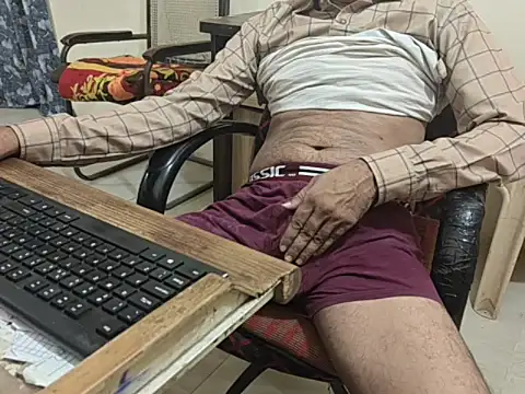 צ'אט XXX בשידור חי של biger_top