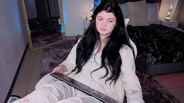 צ'אט XXX בשידור חי של MileyRood