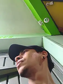Chat XXX ao vivo de Chakalon43