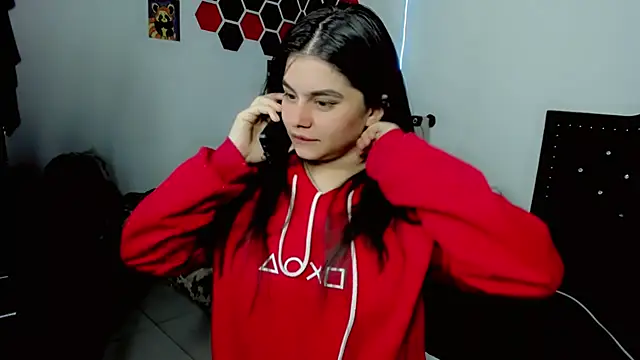 maddison_inova Adlı Modelin Canlı XXX Sohbeti