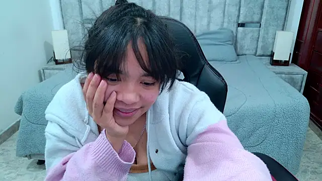 laureentt_ Chat XXX in diretta