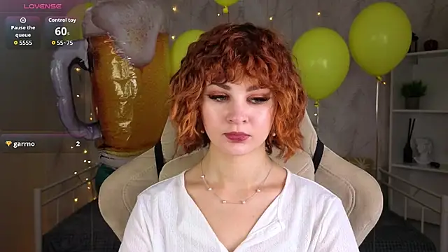Kira__Fluffy's Live XXX Chat