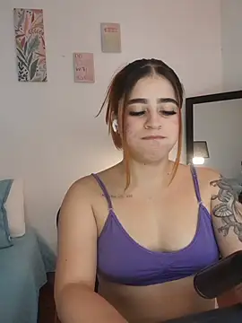 MartinaConnorr Chat XXX in diretta