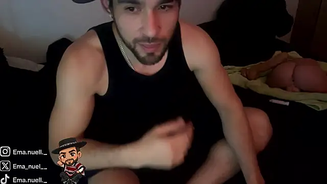 Chat +18 de Emanuell__ ao vivo