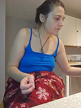 ScarletsWeb's Live XXX Chat