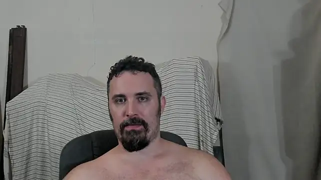 Metalstud – Naživo XXX chat