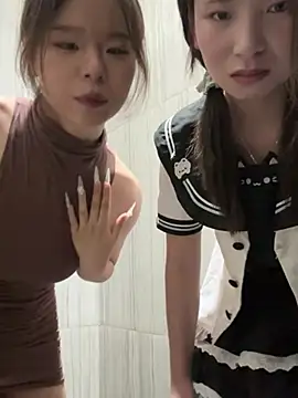 xiaoyi-989 লাইভ XXX চ্যাট