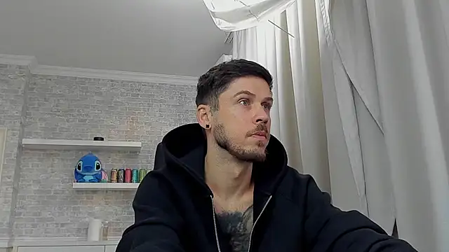 Chat XXX en directo de JonahShaw