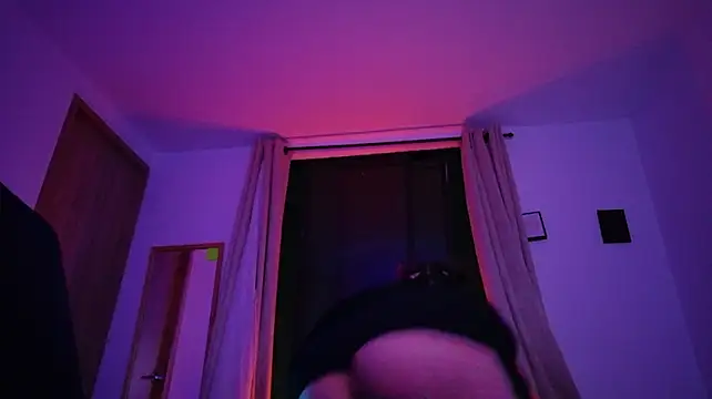 lilithselene Adlı Modelin Canlı XXX Sohbeti