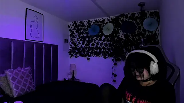 Kitty_Gang Live XXX-chat