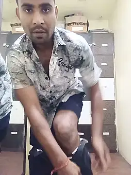 Show modela Vikash8240 na web-kameri