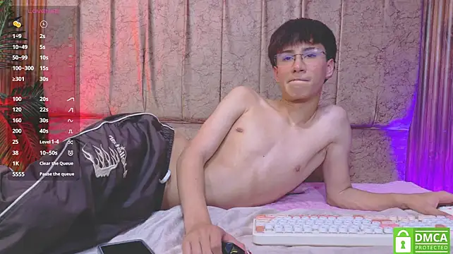 XXX chat uživo modela Davi_Tay