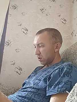 XXX chat uživo modela _uncle_Mitya-43_