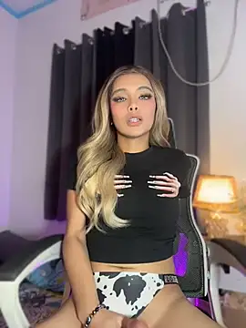 MajesticKitana Adlı Modelin Canlı XXX Sohbeti